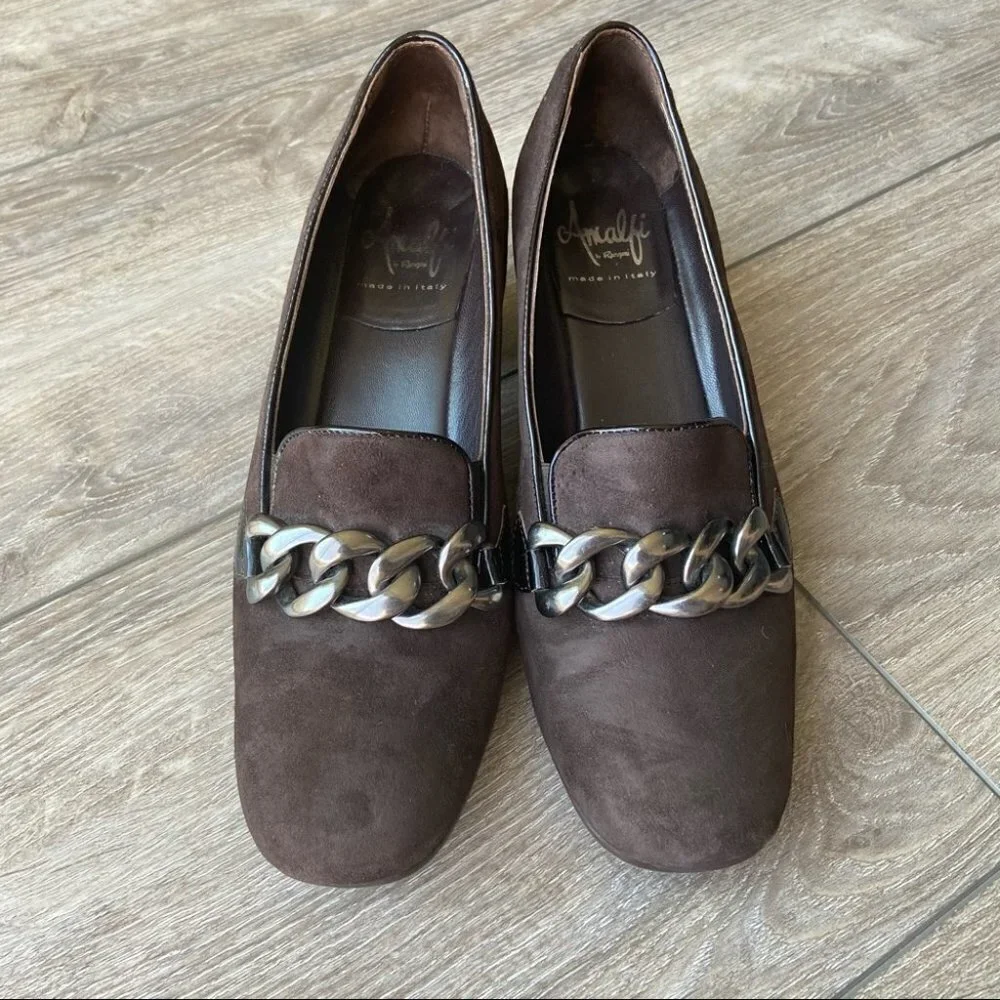 AMALFI BY RANGONI Serge Chain Suede Loafer Pump - Picture 9 of 11